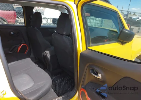 2018 Jeep Renegade Upland Edition 4X4 из США, поврежденный, VIN ZACCJBAB8JPJ09093